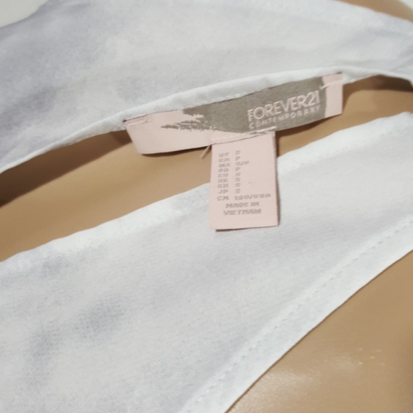 Forever Beauty Dress - Picture 3 of 3